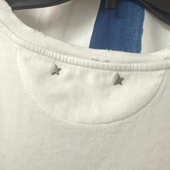 NWOT Golden Goose Distressed Embroidered Logo Patch Crewneck T-Shirt Size Medium - Picture 13 of 16